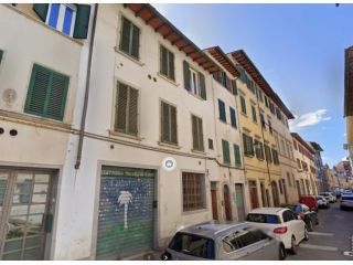 Privato affitta Trilocale in centro con contratto transitorio
