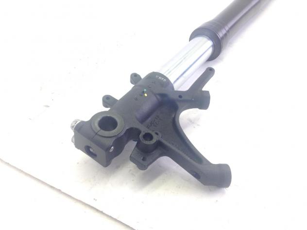 HONDA CBR RR ABS KM0 600 FORCELLA DESTRA - PER RECUPERO PARTI 2024 2026 PC69A4RK - Foto 8