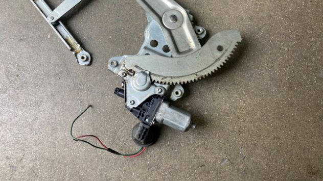 Alzacristallo DX 3 porte Suzuki Swift del 2007 - Foto 2