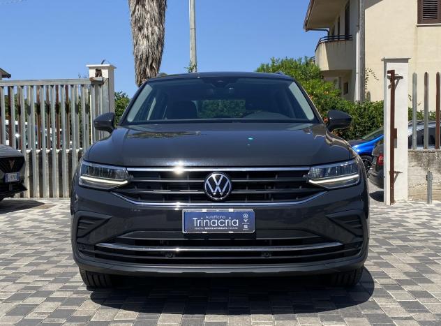 Volkswagen Tiguan Life 2.0 TDI 122 CV - Foto 2