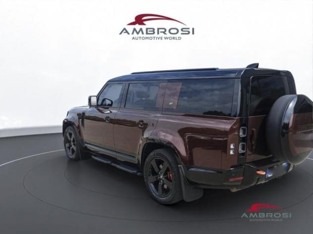LAND ROVER Defender 130 3.0d i6 mhev X awd 300cv auto 8p.ti rif. 23764659 - Foto 4