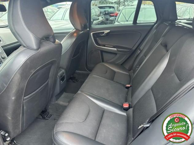 VOLVO V60 Cross Country D3 Geartronic Momentum rif. 22968506 - Foto 8