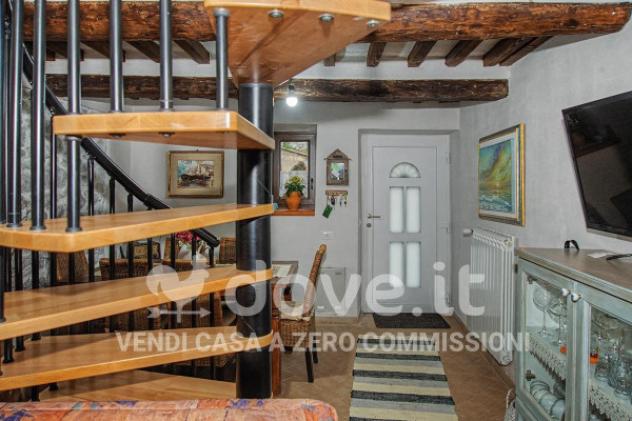 Casa indipendente di 230 m² con più di 5 locali e posto auto in vendita a Castel Giorgio - Foto 14