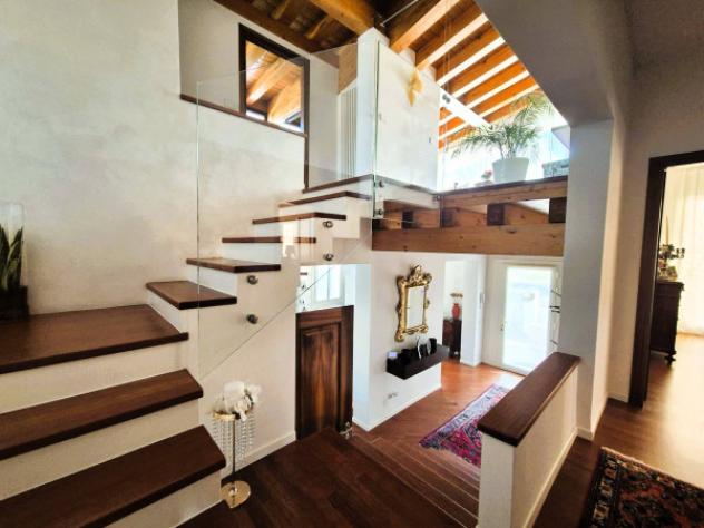 Villa di 268 m² con più di 5 locali e box auto doppio in vendita a Mirano - Foto 10