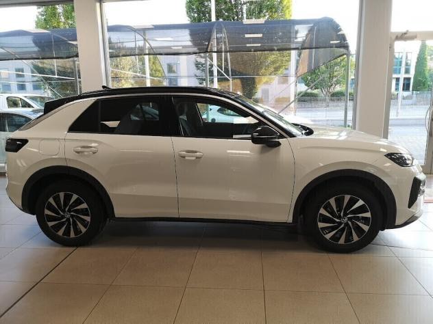 Volkswagen T-Roc 1.5 TSI ACT DSG Life KM 0 - Foto 4
