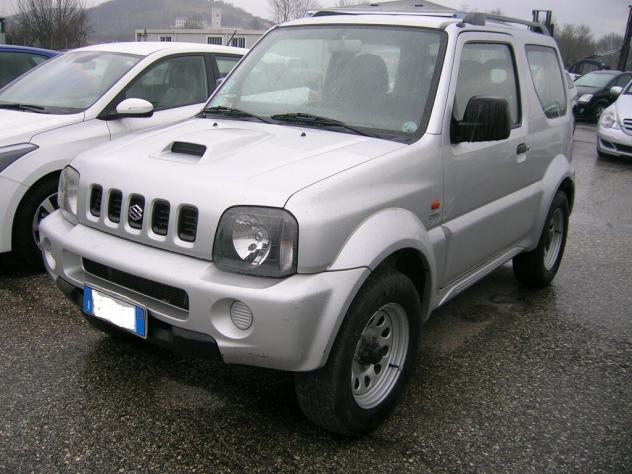 SUZUKI Jimny 3ª serie Jimny 1.3i 16V cat 4WD JLX
