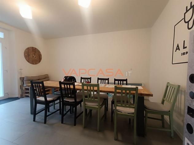 MAGAZZINO-DEPOSITO DI 75MQ CON ACCESSO CARRABILE + APPARTAMENTO RISTRUTTURATO - Foto 10