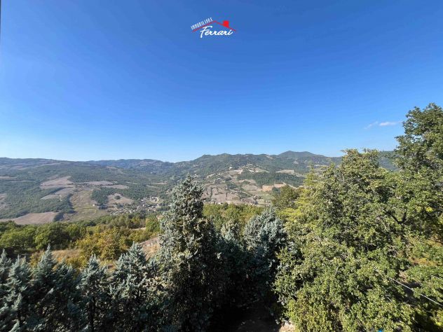 MANSARDA ARREDATA CON GRANDE TERRAZZA PANORAMICA – € 400 AL MESE - Foto 5