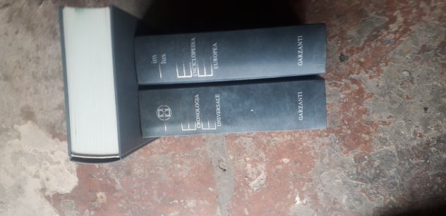 enciclopedia garzanti  12 volumi