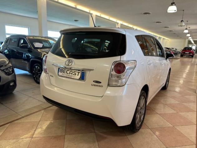 TOYOTA Verso 2.0 D Active 7 posti rif. 23820852 - Foto 3