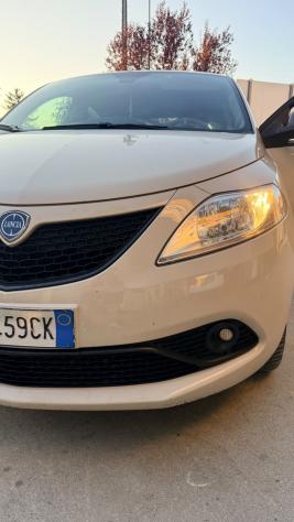 Lancia Ypsilon 1.2 69 CV 5 porte S&S Platinum - Foto 6