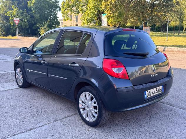 Renault Clio Storia 1.2 16V 5 porte Dynamique - Foto 3