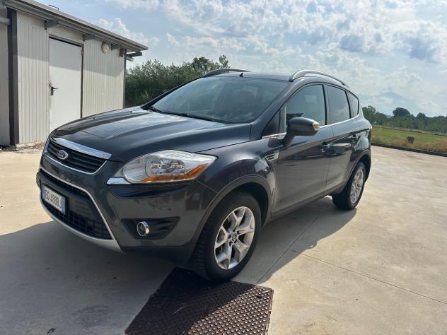 Ford Kuga 2.0 TDCi gancio traino