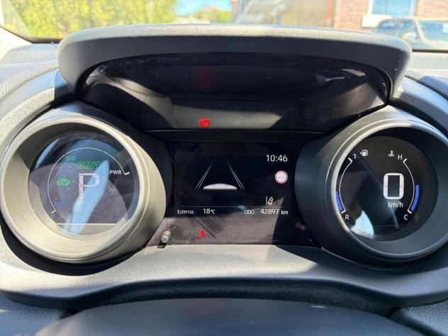 Toyota Yaris Hybrid Trend MY22 - Foto 9