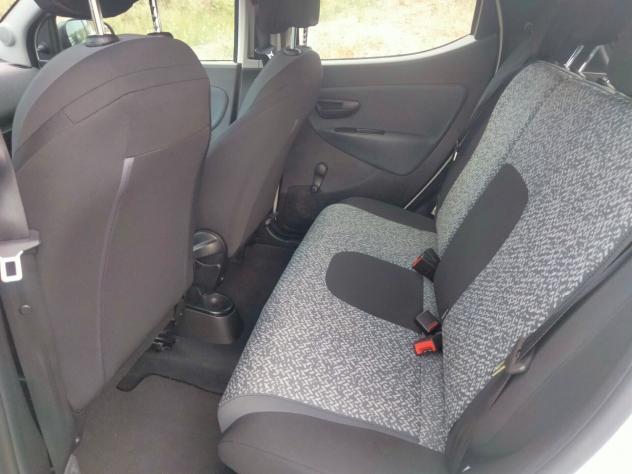 Lancia Ypsilon 1.2 69 CV 5 porte GPL Ecochic Gold - Foto 3