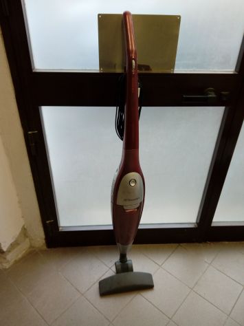 Aspirapolvere Electrolux scopa Elettrica