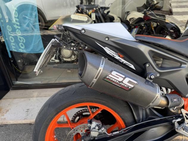 KTM 890 Duke R - Foto 4