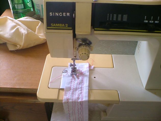 Macchina da cucire elettrica Singer Samba 2 - Foto 2