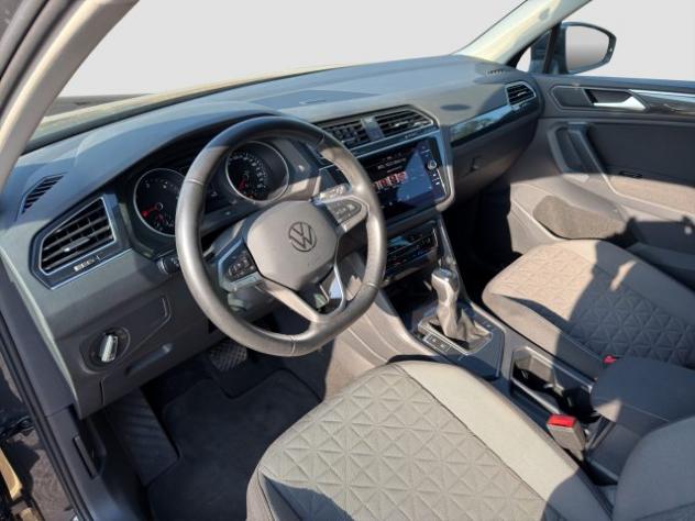 VOLKSWAGEN Tiguan Tiguan 2.0 TDI 150 CV SCR DSG Life rif. 24024093 - Foto 9