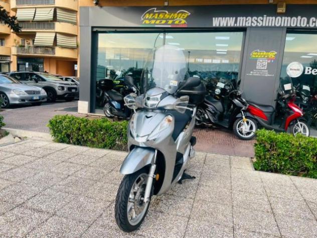 HONDA SH 300 i TUTTO INCLUSO ANCHE PASSAGGIO! MINI RATE rif. 24153112 - Foto 3