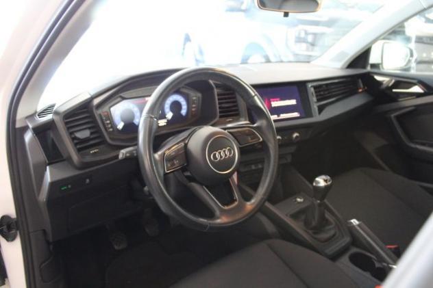 AUDI A1 SPB 1.0 TFSI 95 CV Identity Black rif. 24035209 - Foto 4
