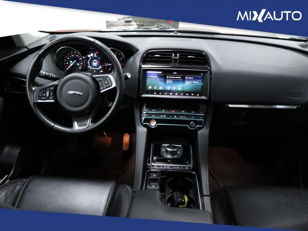 Jaguar F-Pace 2.0D I4 Pure AWD 180CV Auto - Foto 10