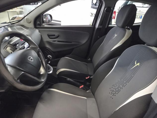 Lancia Ypsilon 1.2 69 cv Platinum - OK NEOPATENTATI - SENSORI DI PARCHEGGIO - EURO 6 - Foto 6