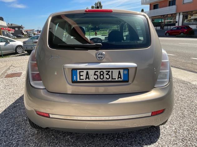 Lancia Ypsilon 1.2 Versus - Foto 5