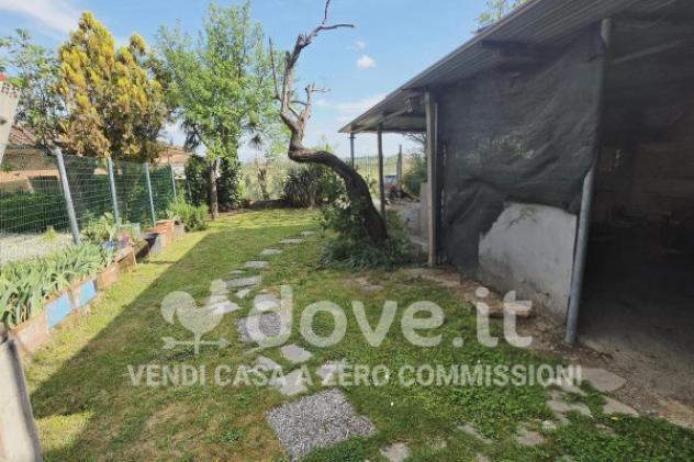 Villa di 100 m² con 5 locali in vendita a Montepulciano