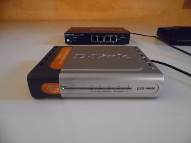 4 SWITCH DIVERSI DA 4,5,8 PORTE,MARCHE EDIMAX,D-LINK,NETGEAR,D-LINK HA IL CD IST - Foto 8