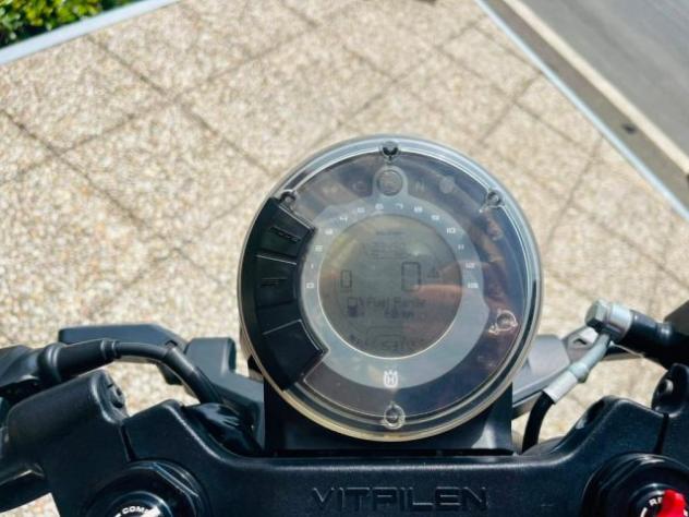 HUSQVARNA Svartpilen 401 TUTTO INCLUSO ANCHE PASSAGGIO! MINI RATE rif. 23995899 - Foto 4