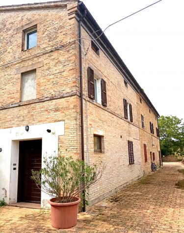 casa in affitto con tre camere da letto