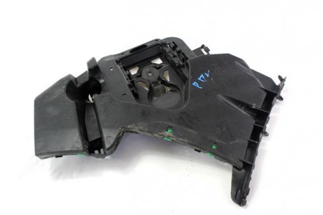 31290592 SUPPORTO PARAURTI POSTERIORE LATO DESTRO VOLVO V40 1.6 D 84KW 6M 5P (2012) RICAMBIO USATO