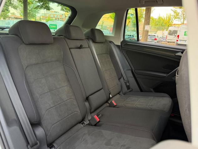 Volkswagen Tiguan Tiguan 2.0 tdi Elegance 4motion 200cv dsg - Foto 10
