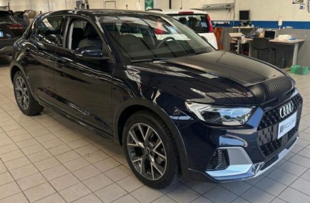 AUDI A1 citycarver 30 TFSI Identity Contrast rif. 24153643 - Foto 3