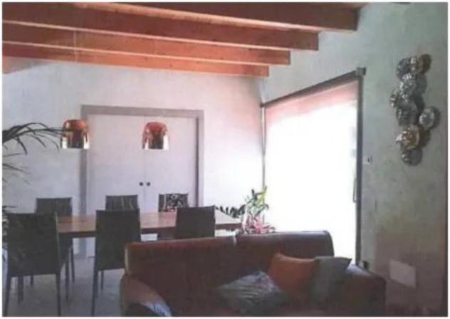 Immobile in asta di 189 m² con più di 5 locali e box auto doppio in vendita a Verona - Foto 2