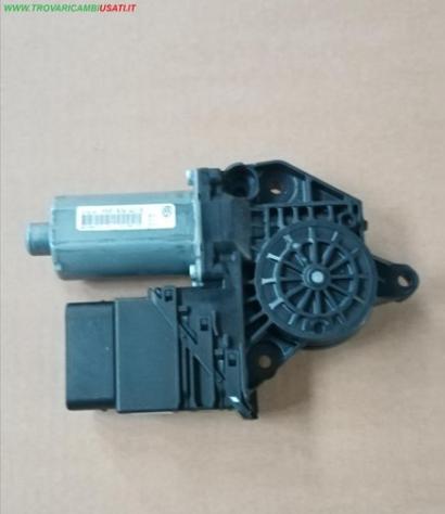 MOTORINO ALZACR. POST SX GOLF PLUS  Vetri e Retrovisori  Cristalli  Cristalli porte  Motorin