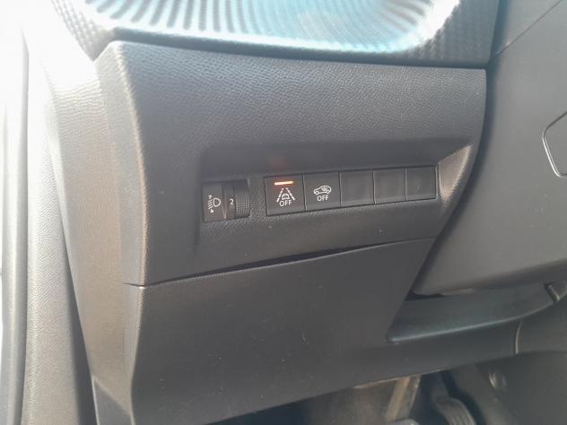 Peugeot 2008 1.5 BLUEHDI 130CH S&S EAT8 AUTOMATIC ALLURE PACK - Foto 4