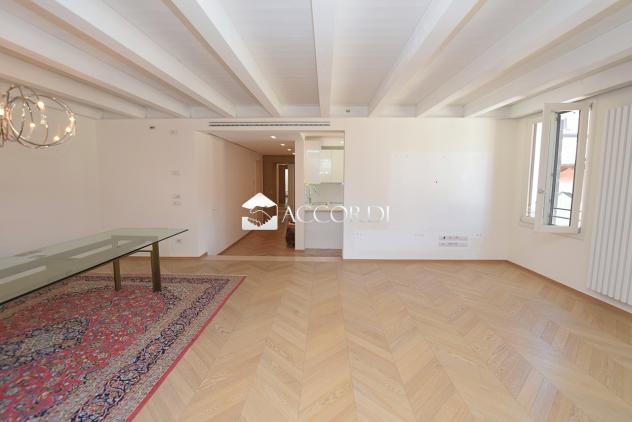 APPARTAMENTO di 4 vani e di 145 mq (CASTELFRANCO VENETO) rif. SW184 - Foto 6