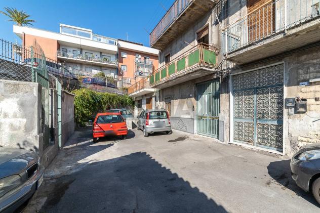 Casa Indipendente in vendita a Catania, Via Leucatia - via del Bosco