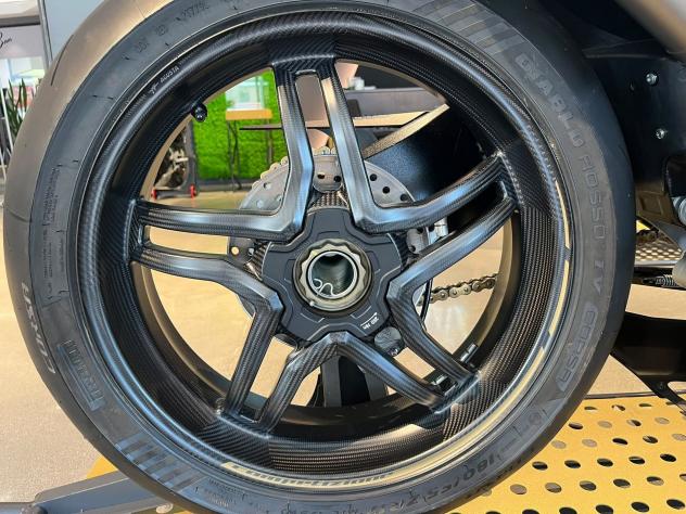 MV Agusta F3 800 F3 COMPETIZIONE n.98/300 - Foto 3
