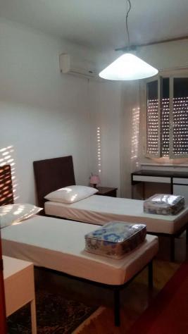 Room in Via Pellegrino Rossi, Milano for 65 m² with 2 bedrooms