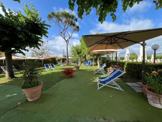 Struttura commerciale in vendita a Marina di Carrara - Foto 2
