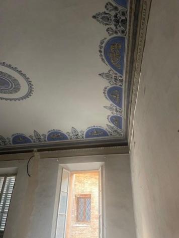 APPARTAMENTO DA RISTRUTTURARE