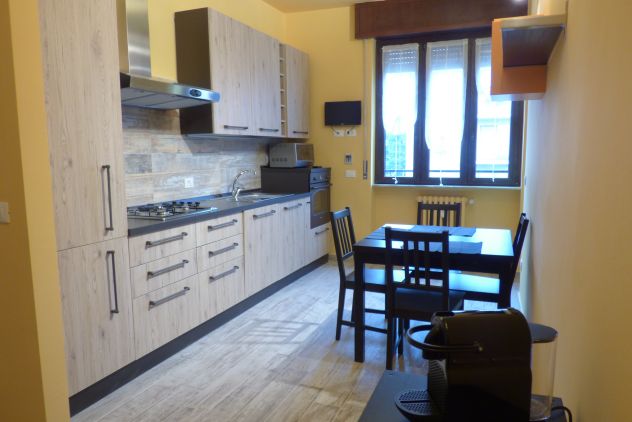 Stanza singola con bagno privato - Fermata METRO BLU M4 a 200mt. - Foto 6