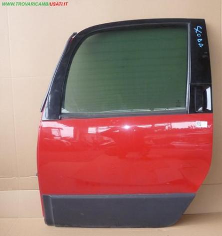 PORTA POST.S. ROSSO MET. C/ALZ. NO SERR. MOD. SCOUT  Carrozzeria  Lamierati esterni  Porte  Porta post. sx. SKODA - ROOMSTER - 01-05-2010 - 01-10-2015