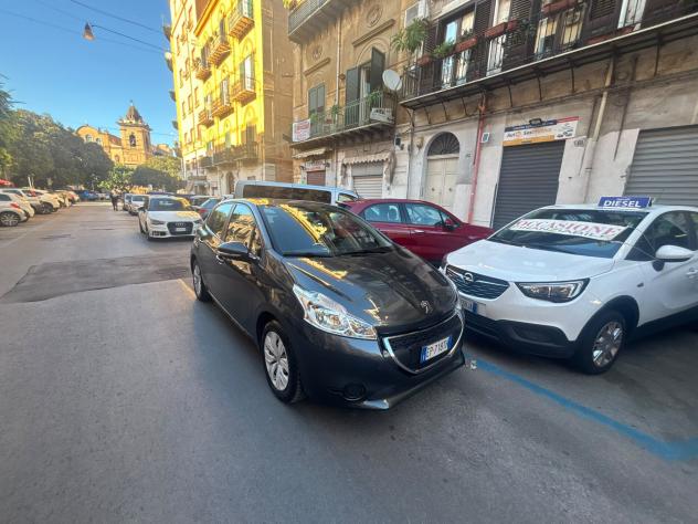 Peugeot 208 1.2 VTi 82 CV 5 porte FINANZIABILE - Foto 4