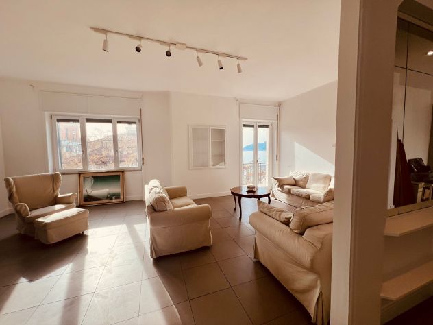 Appartamento panoramico in affitto in Lungomare Cristoforo Colombo, 39 - Foto 3