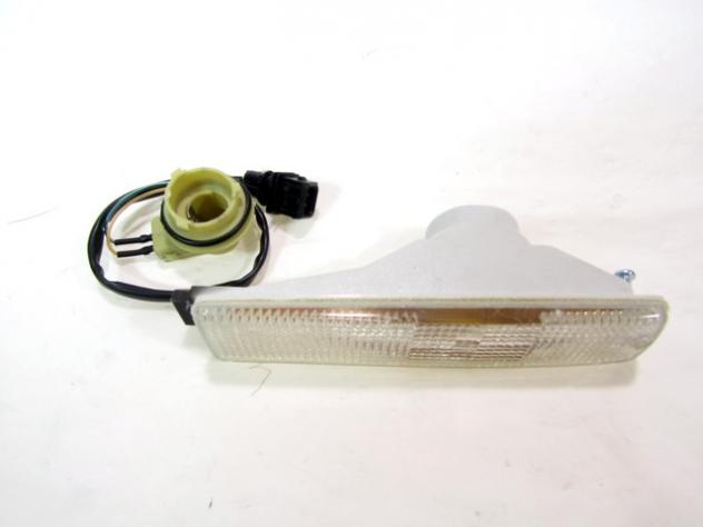 20454000 FRECCIA INDICATORE DI DIREZIONE ANTERIORE DESTRA PARAURTI EUROLITES VOLKSWAGEN GOLF 2 1.6 B RICAMBIO NUOVO BIANCA - Foto 2
