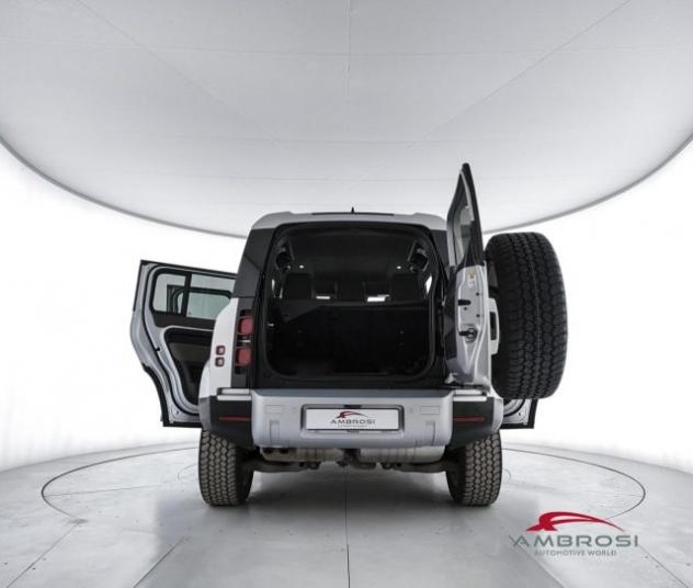 LAND ROVER Defender 110 3.0d i6 mhev SE awd 200cv auto - AUTOCARRO N1 rif. 23802297 - Foto 7